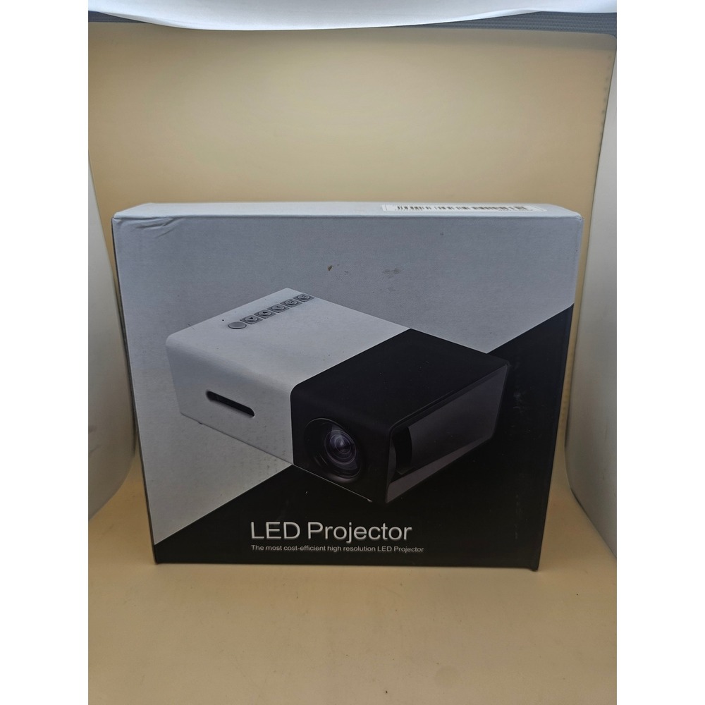 Portable LED Projector Q1 Mini Home Theater 1080P Support White Black